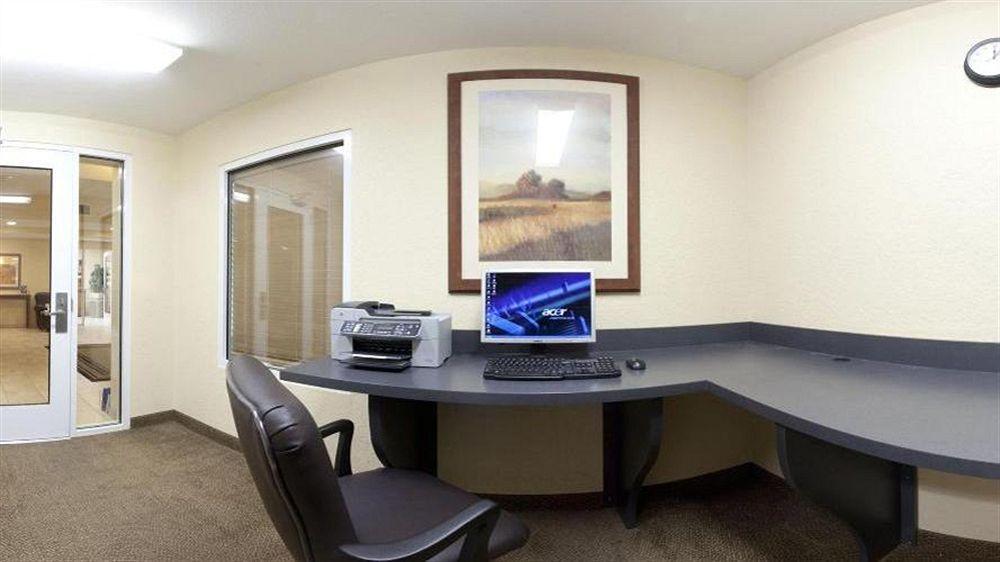 Candlewood Suites Fort Myers Interstate 75 By Ihg Экстерьер фото