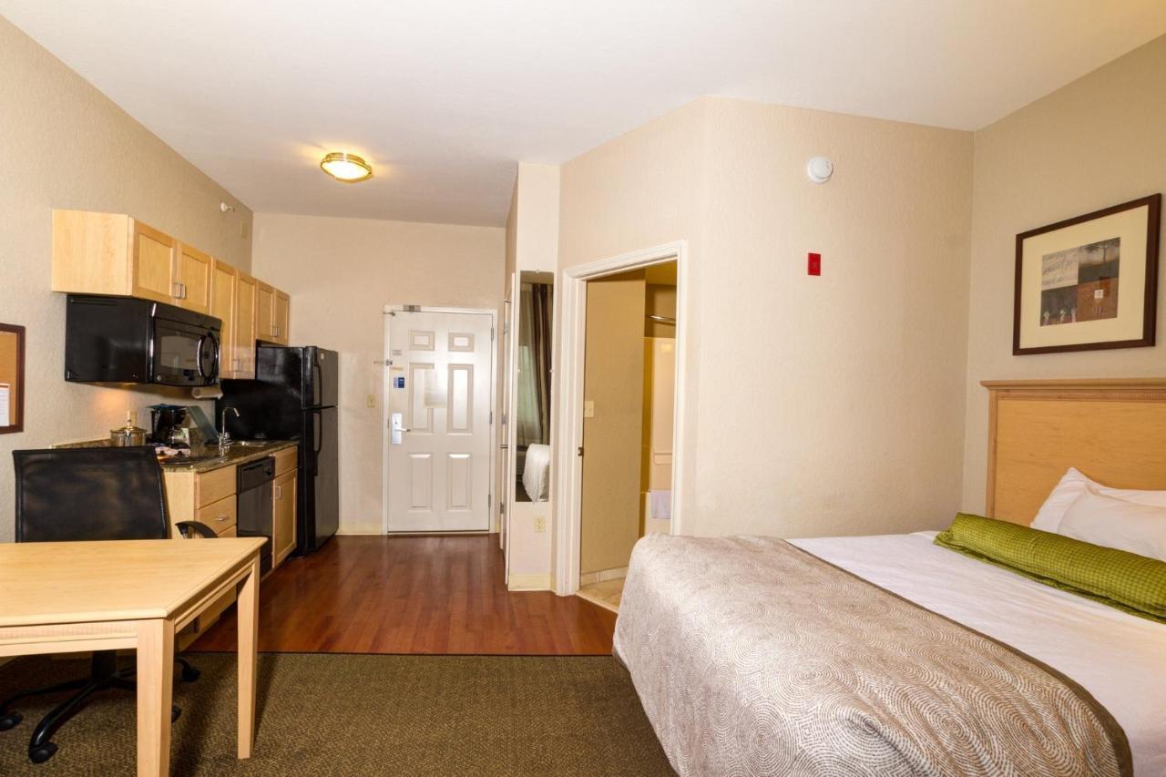 Candlewood Suites Fort Myers Interstate 75 By Ihg Экстерьер фото