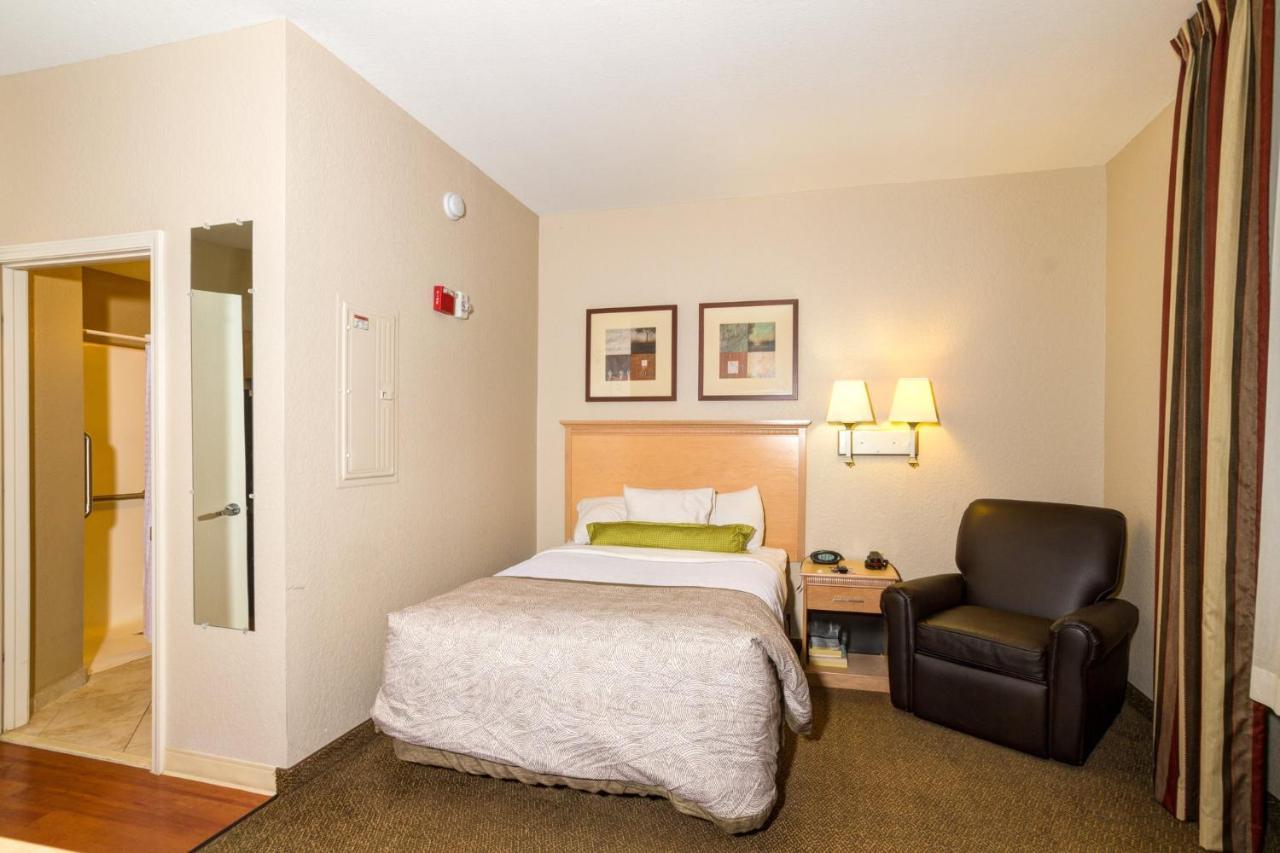 Candlewood Suites Fort Myers Interstate 75 By Ihg Экстерьер фото