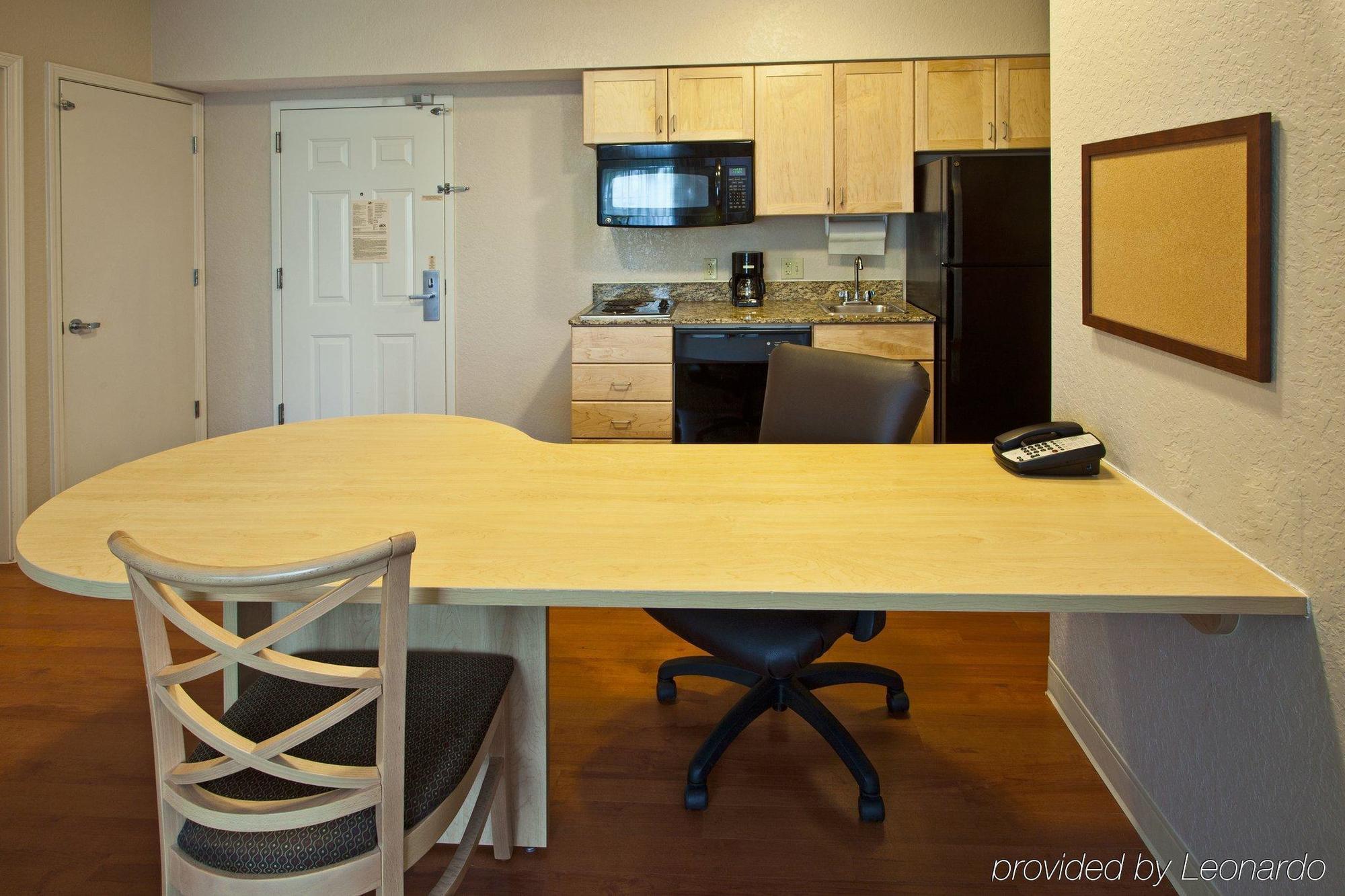 Candlewood Suites Fort Myers Interstate 75 By Ihg Номер фото