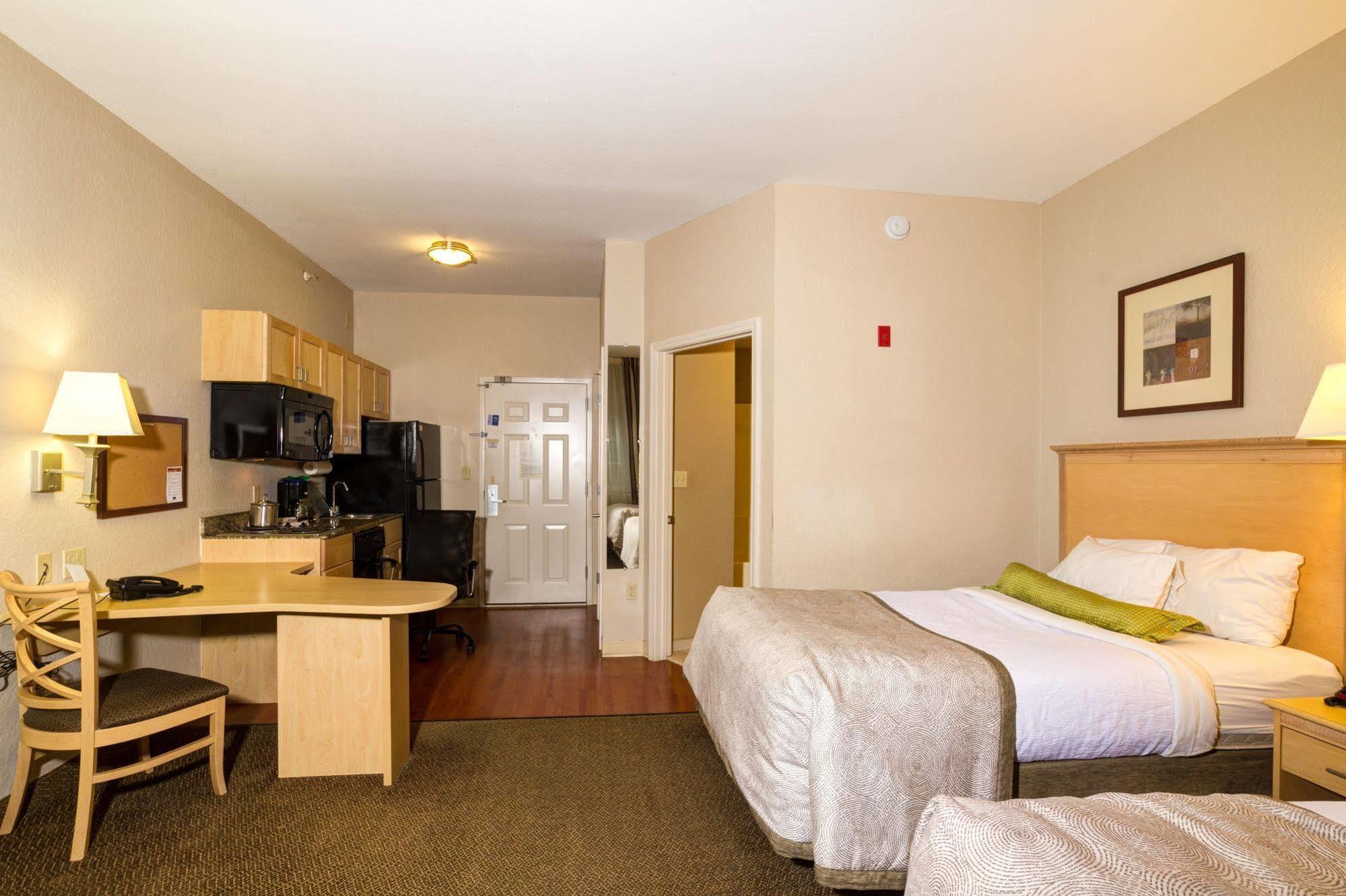 Candlewood Suites Fort Myers Interstate 75 By Ihg Экстерьер фото